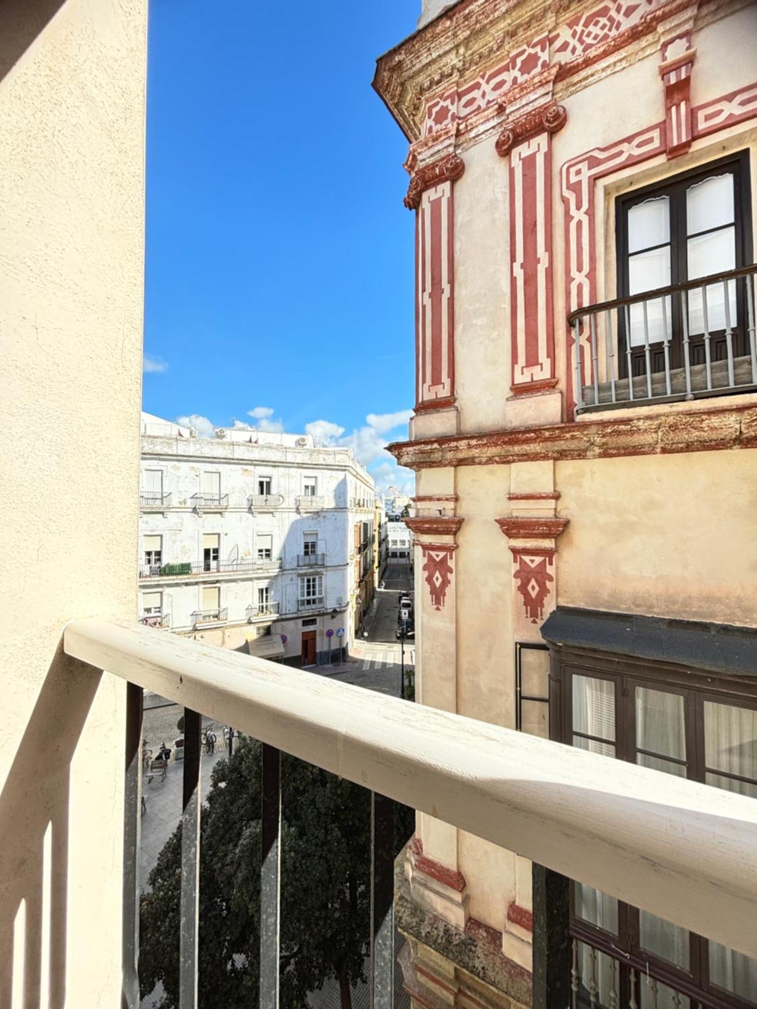 Luminoso Apartamento En El Centro De Cádiz Buitenkant foto